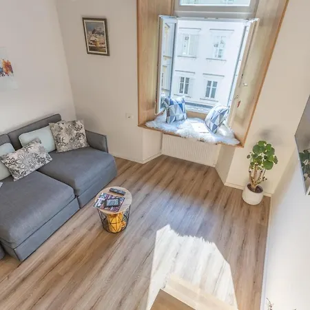 Old Quarter Apartment *