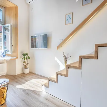 Old Quarter アパート *